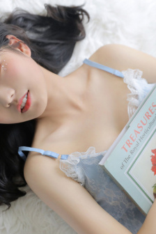 亚洲爆乳精品无码AAA片